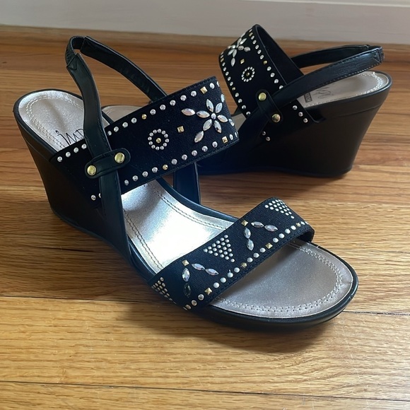 iMpo Stretch Black Wedge Heel Sandal Metallic Stud Rhinestone Design Women 7.5 - Picture 1 of 9